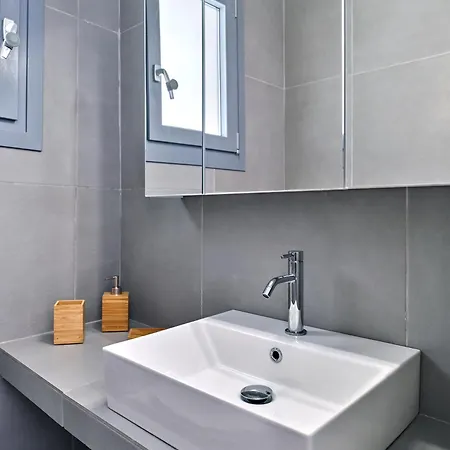 아파트 Paros Iconic *